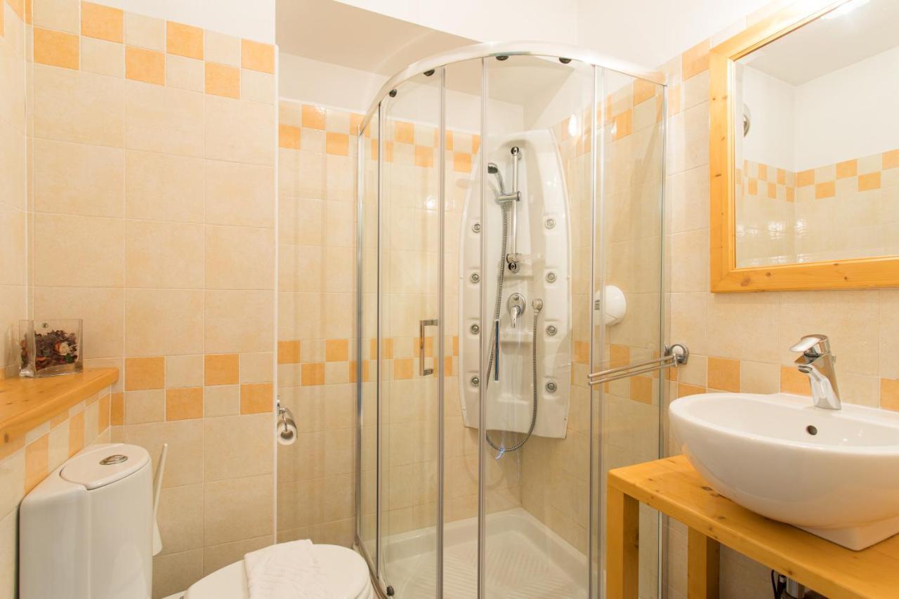 Spacapanova Hisa Komen Ngoại thất bức ảnh